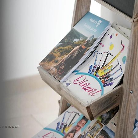 Gite Familial Ferme Des Aujes Falaen Onhaye Exterior foto