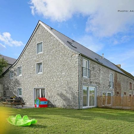Gite Familial Ferme Des Aujes Falaen Onhaye Exterior foto