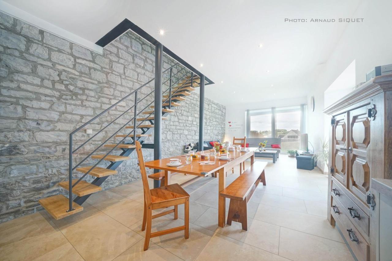 Gite Familial Ferme Des Aujes Falaen Onhaye Exterior foto